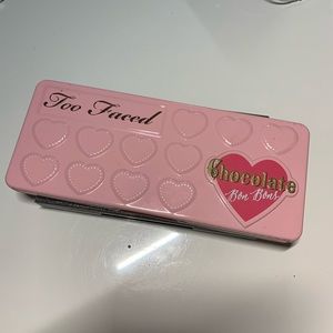 Too faced pallet
